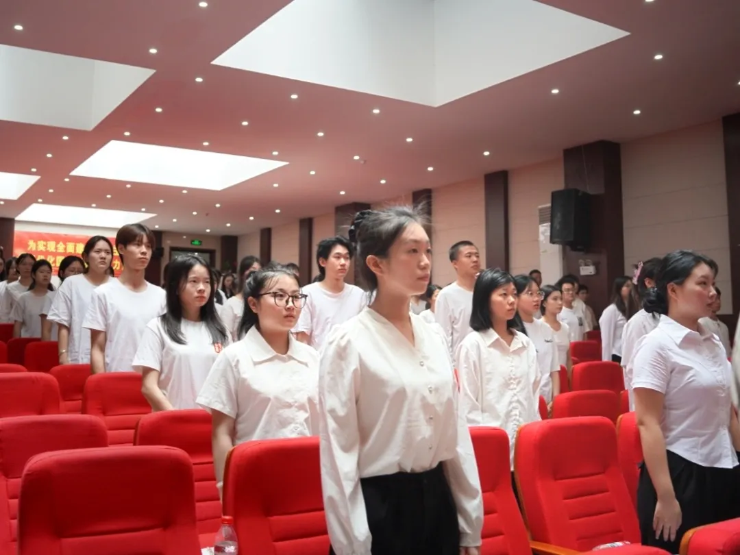 中共长沙轨道交通职业学院委员会党校揭牌仪式暨首期入党积极分子培训班开班仪式圆满完成